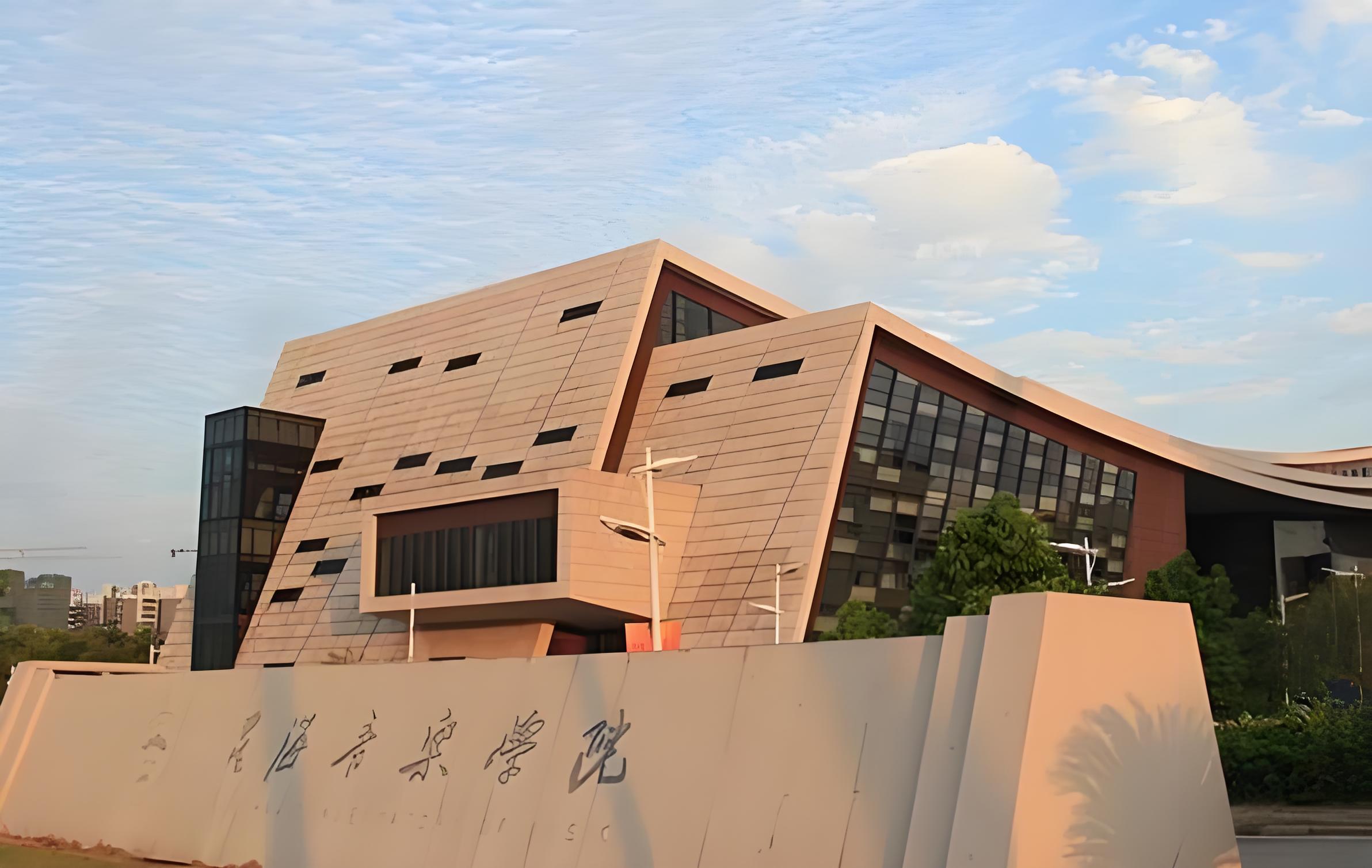 携带自研产品-E 导播,星海音乐学院现场直播盛宴