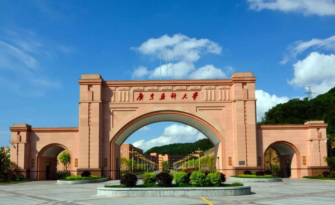 广东药科大学中山校区智慧教室完工,广州力富助力新时代智慧教育